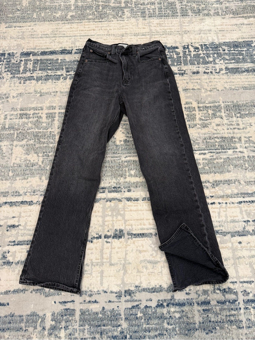 Abercrombie & Fitch Ultra High Rise 90s Straight Jean